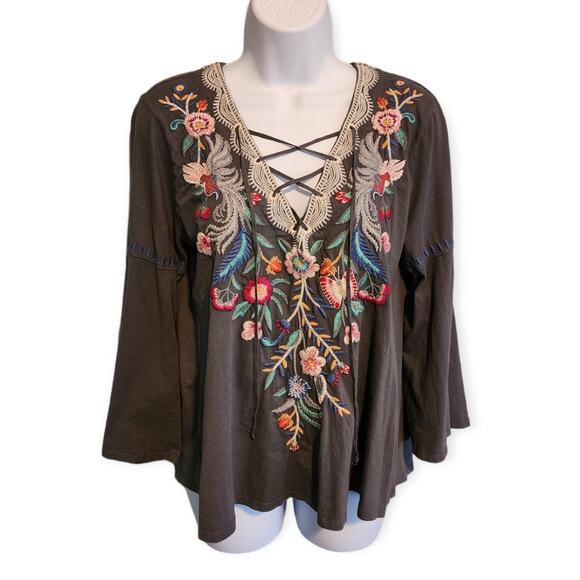Johnny Was Embroidered Floral Boho Top V-Neck Lace Up Long Sleeve Size S - Picture 1 of 8